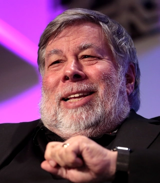 Steve Wozniak: A ChatGPT-típusú technológia veszélyt jelenthet mindannyiunkra